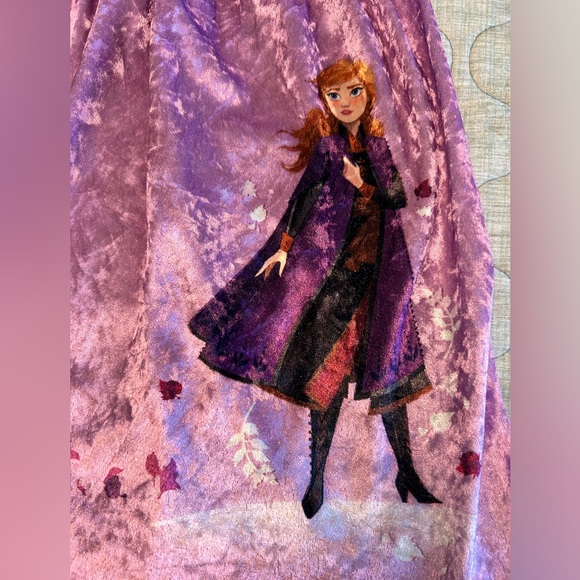 Disney Frozen 2 Anna Velvet Nightgown - size Small - Picture 2 of 6